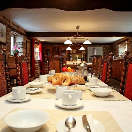 Blagdon View Farmhouse بريستول