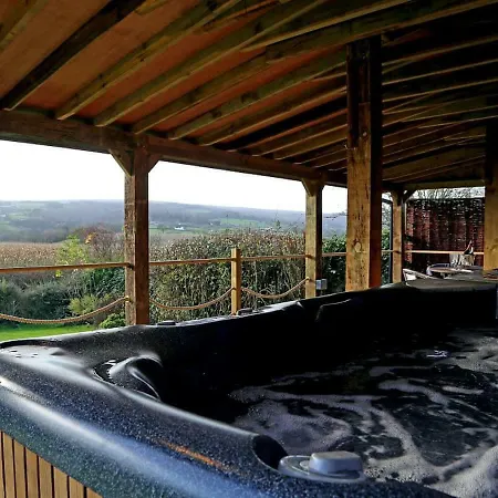Blagdon View Farmhouse *